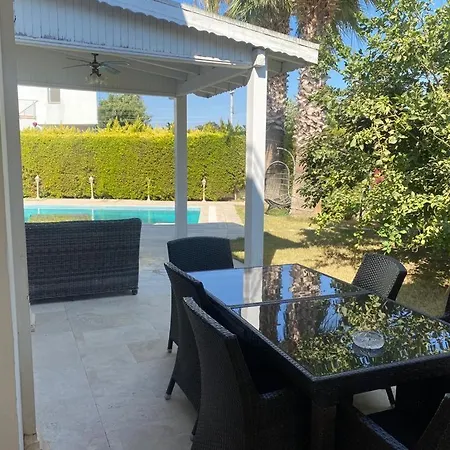 빌라 Bodrum De Denize 250 M Lux Havuzlu *