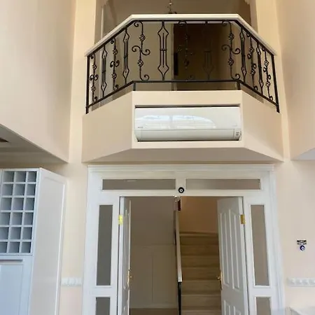 Bodrum De Denize 250 M Lux Havuzlu 터그트레이스